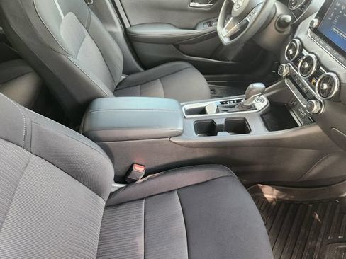 Used 2025 Nissan Sentra SV FWD image 13