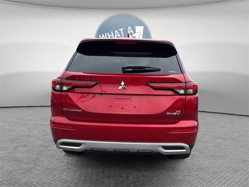 New 2025 Mitsubishi Outlander SE image 7