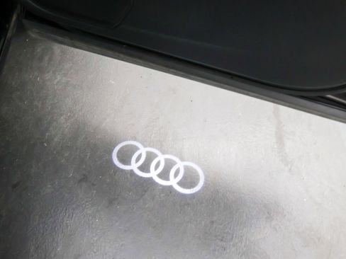 Used 2021 Audi Q8 Premium Plus w/ Premium Plus Package AWD/4WD image 58