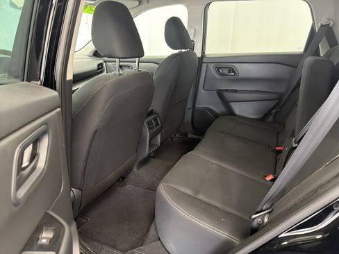 Used 2026 Nissan Rogue S FWD image 12