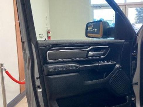 Used 2022 RAM 1500 Big Horn RWD image 9