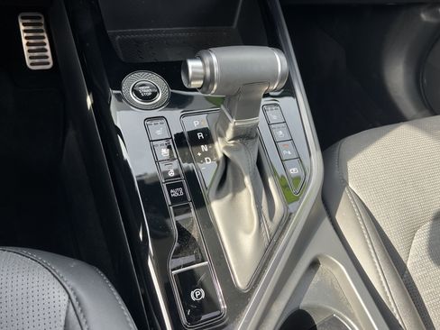 Certified 2023 Kia Niro SX Touring image 33