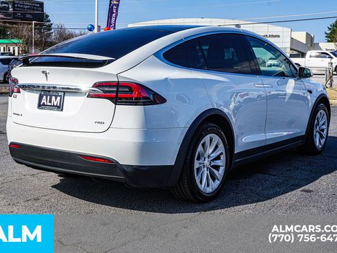 Used 2017 Tesla Model X 90D image 7