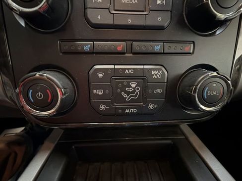 Used 2017 Ford Expedition EL Limited w/ Equipment Group 301A image 19