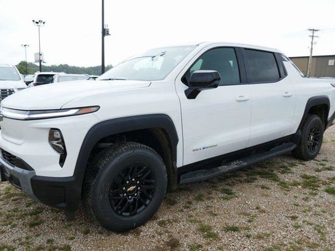 New 2026 Chevrolet Silverado EV LT image 6