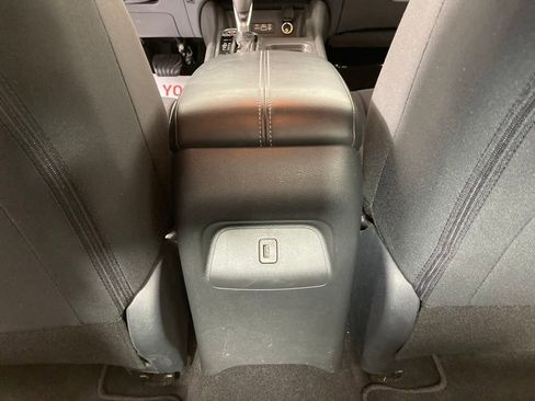 Used 2025 Nissan Sentra SV image 16