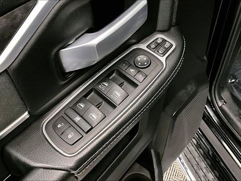 Used 2024 RAM 3500 Big Horn image 38