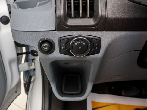 Used 2019 Ford Transit 350 XLT image 23