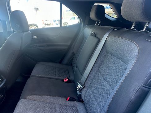 Used 2023 Chevrolet Equinox LT FWD image 23