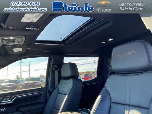 Used 2024 Chevrolet Silverado 1500 High Country image 28