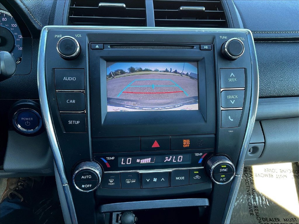 Used 2017 Toyota Camry LE FWD image 14