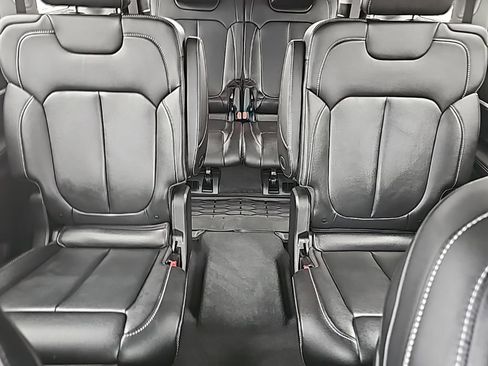 Certified 2023 Jeep Grand Cherokee L Limited image 34