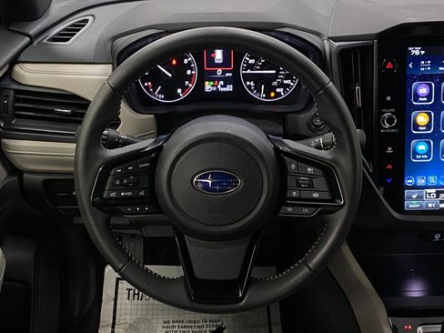Used 2025 Subaru Forester Premium AWD/4WD image 14