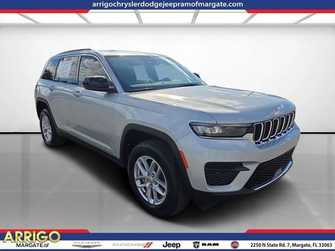 New 2025 Jeep Grand Cherokee Laredo X image 1
