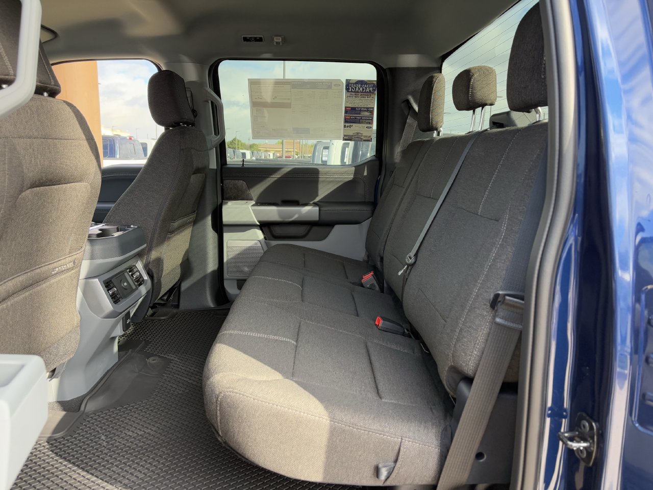 New 2027 Ford F250 XLT w/ XLT Premium Package AWD/4WD image 31