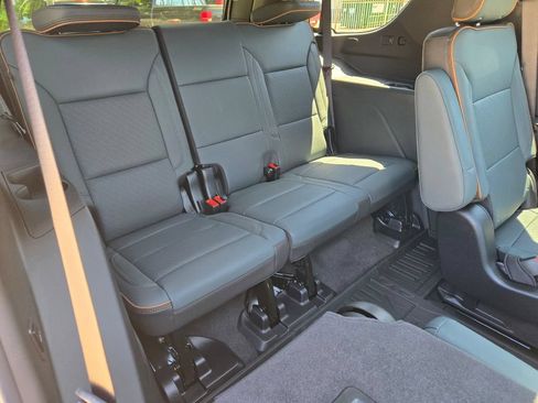 New 2026 GMC Yukon AT4 w/ AT4 Premium Package AWD/4WD image 24