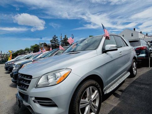 Used 2015 Mercedes-Benz ML 350 4MATIC w/ Premium 1 Package image 1