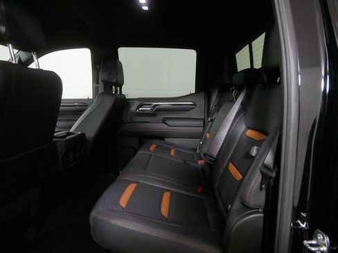 Used 2024 GMC Sierra 1500 AT4 w/ AT4 Premium Package AWD/4WD image 19