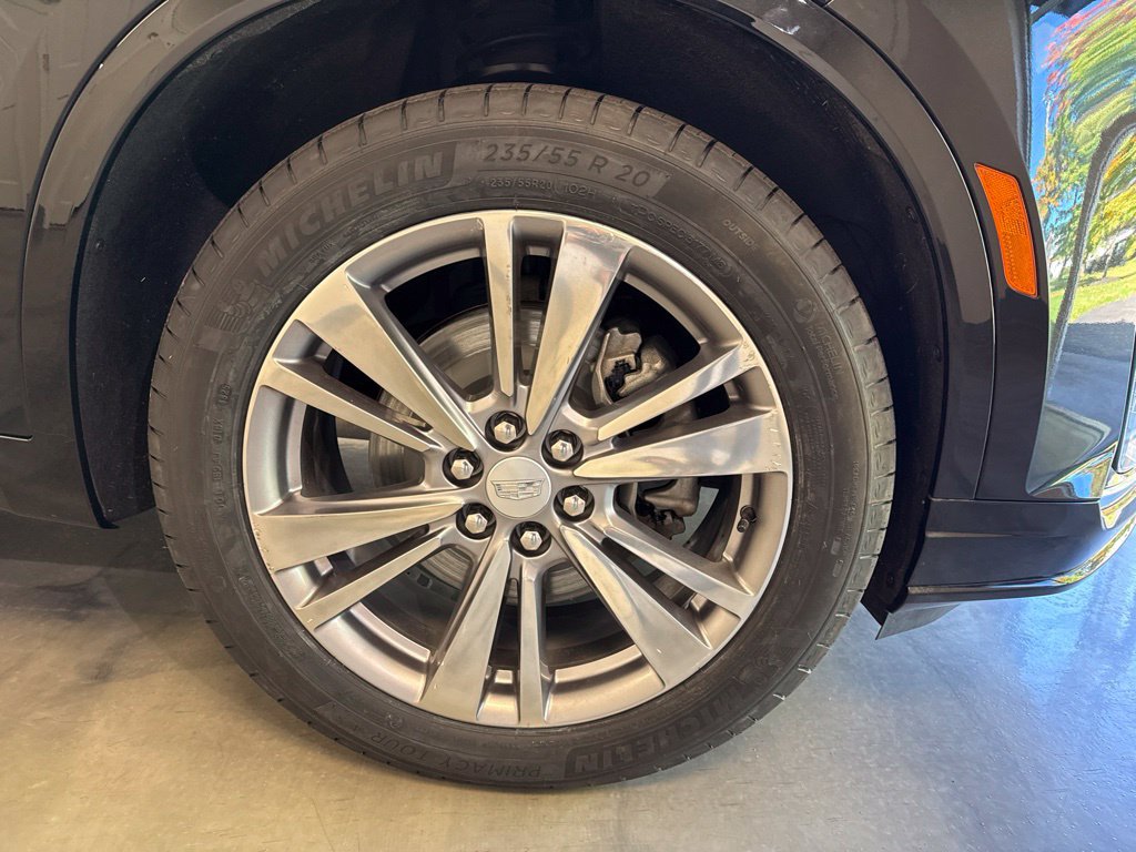 Used 2023 Cadillac XT6 Premium Luxury AWD/4WD image 7