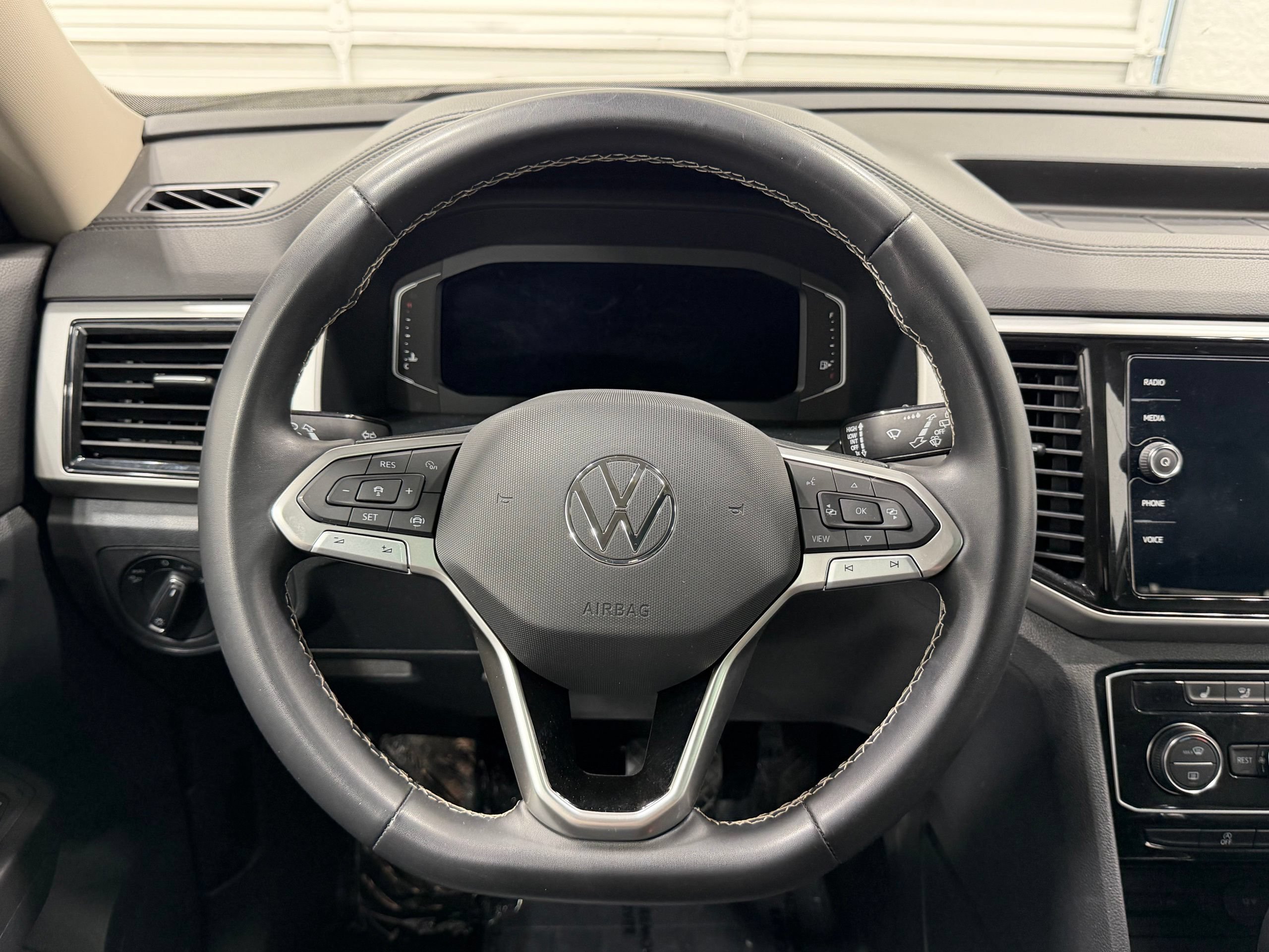 Used 2022 Volkswagen Atlas SE w/ Panoramic Sunroof Package AWD/4WD image 43