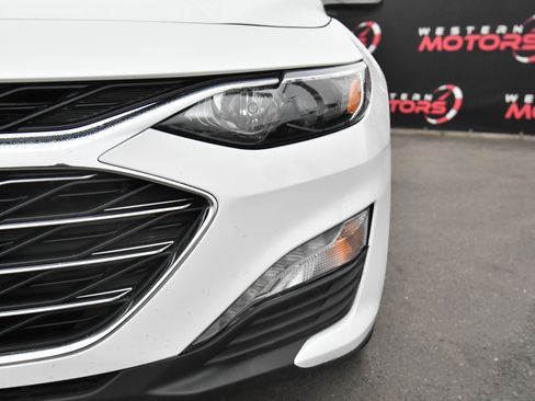 Used 2024 Chevrolet Malibu LT image 11