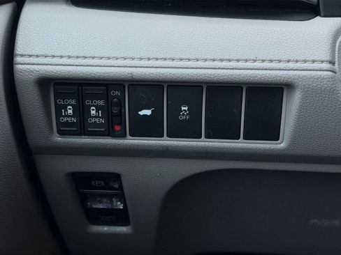Used 2025 Honda Odyssey EX-L image 25