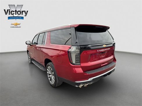 Certified 2025 Chevrolet Suburban High Country w/ Sun And Tow Package image 6