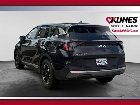 Used 2026 Kia Sportage LX FWD image 8