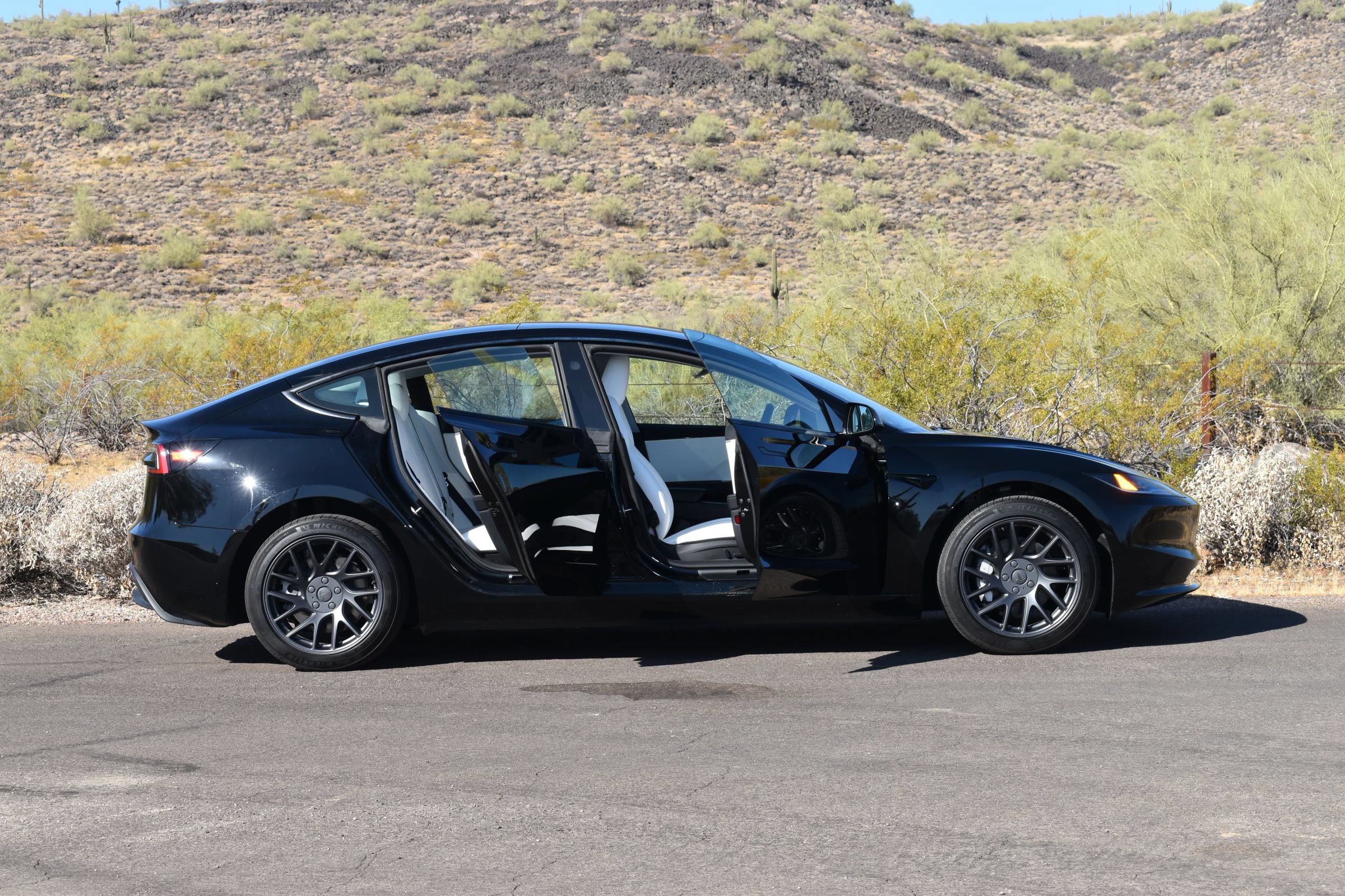 Used 2024 Tesla Model 3 Long Range AWD/4WD image 5