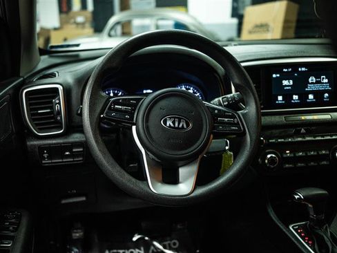 Used 2022 Kia Sportage LX w/ Paint Protection Package AWD/4WD image 15