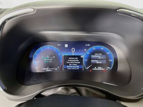 Used 2024 Toyota Highlander Platinum FWD image 18