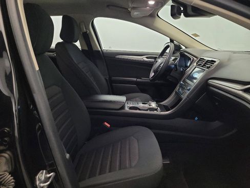 Used 2020 Ford Fusion SE FWD image 21