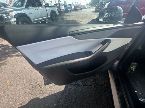 Used 2026 Tesla Model Y 2WD image 12