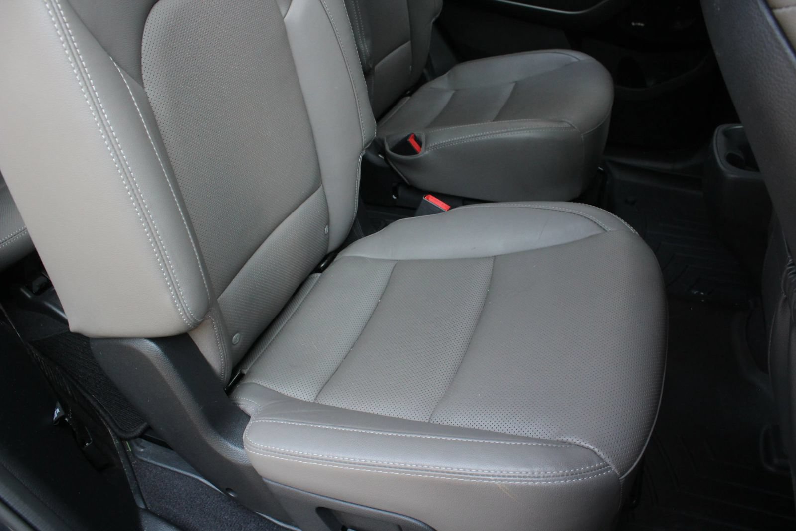 Used 2017 Hyundai Santa Fe Limited AWD/4WD image 24
