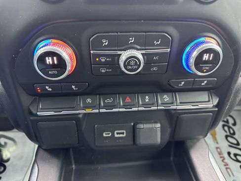Used 2021 GMC Sierra 1500 Elevation image 9