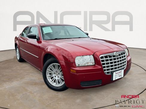 Used 2009 Chrysler 300 LX RWD image 1