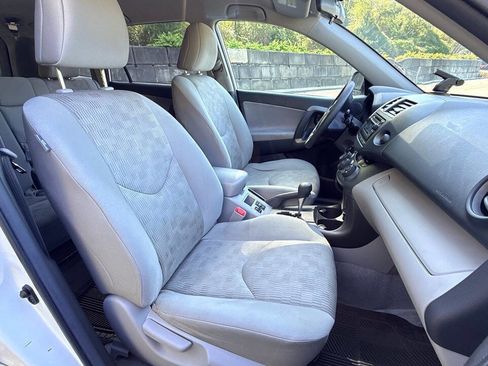 Used 2012 Toyota RAV4 4WD w/ Value Pkg image 41