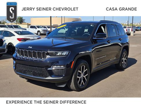 Used 2024 Jeep Grand Cherokee Limited RWD image 1