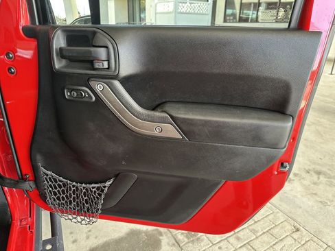 Used 2014 Jeep Wrangler Unlimited Sport w/ Quick Order Package 24S image 30