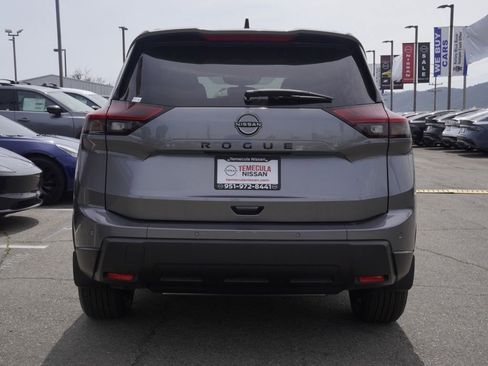 New 2026 Nissan Rogue Dark Armor FWD image 5