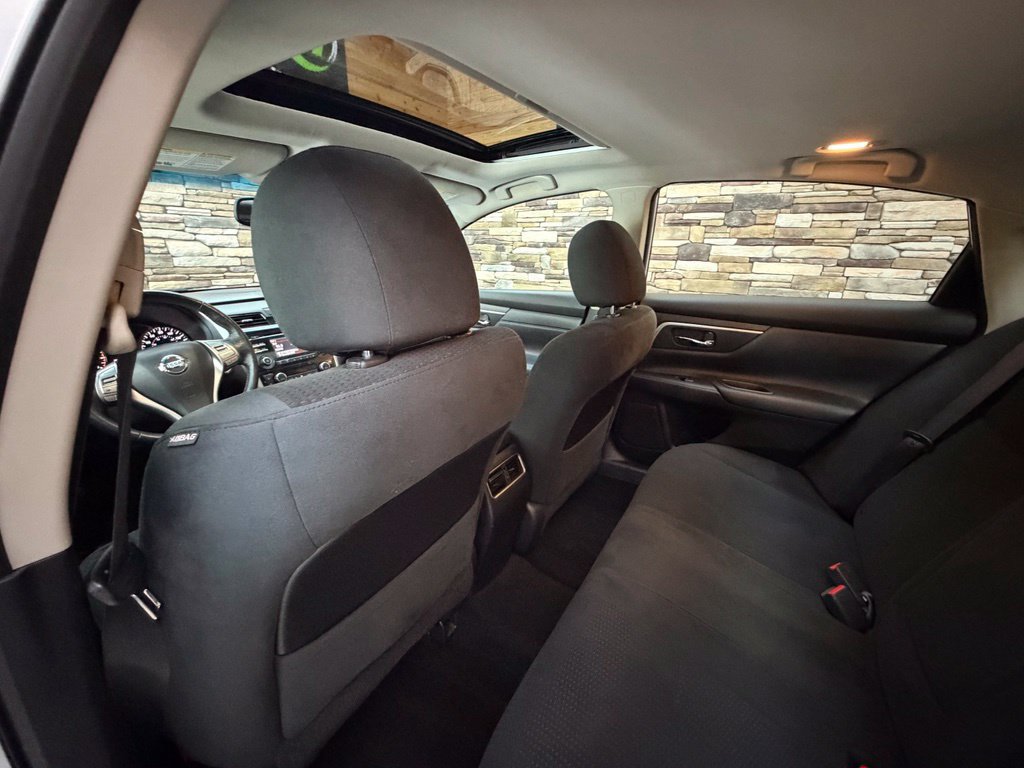 Used 2015 Nissan Altima 2.5 SV w/ Convenience Package FWD image 43