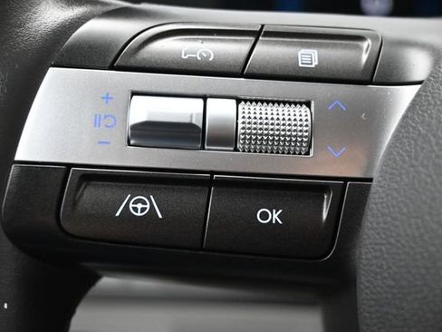 Used 2024 Hyundai Kona SEL AWD/4WD image 23
