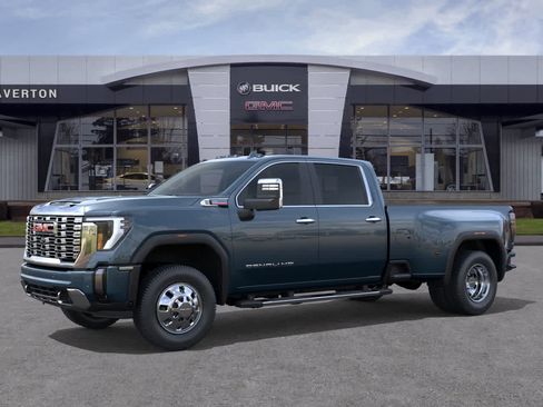 New 2026 GMC Sierra 3500 Denali w/ Denali Reserve Package image 2