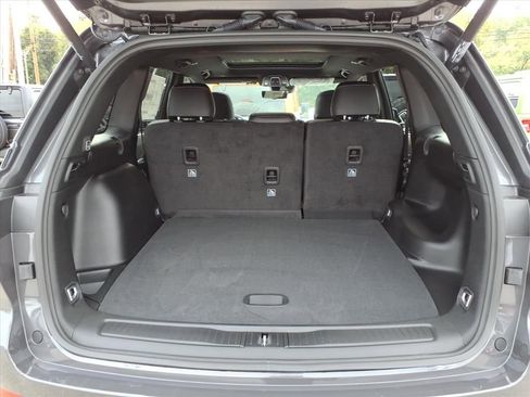 New 2025 Jeep Grand Cherokee Limited w/ Luxury Tech Group II image 5