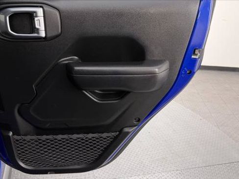 Used 2018 Jeep Wrangler Unlimited Sport S AWD/4WD image 21