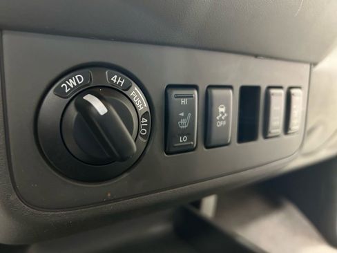 Used 2017 Nissan Frontier PRO-4X w/ Pro-4x Luxury Package image 15