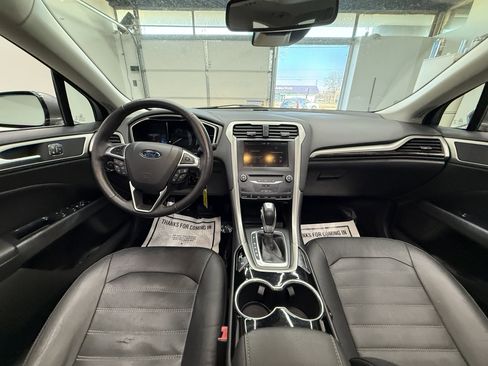 Used 2014 Ford Fusion SE w/ Equipment Group 202A image 14