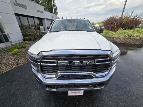 New 2026 RAM 3500 Tradesman image 9