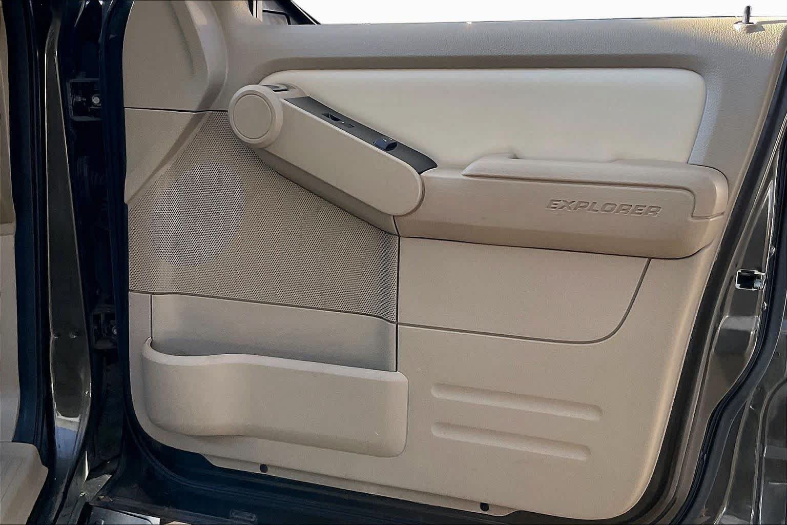 Used 2008 Ford Explorer XLT RWD image 22