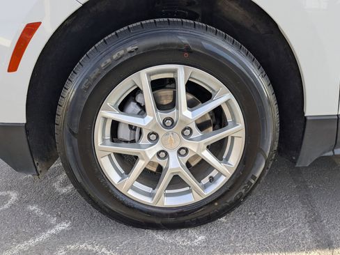 Used 2024 Chevrolet Equinox LT w/ LPO, Floor Liner Package image 34